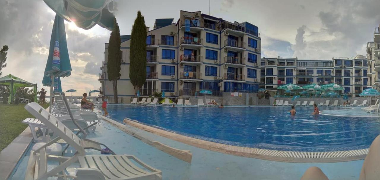 Blue Bay Palace Apart Complex Pomorie Eksteriør bilde